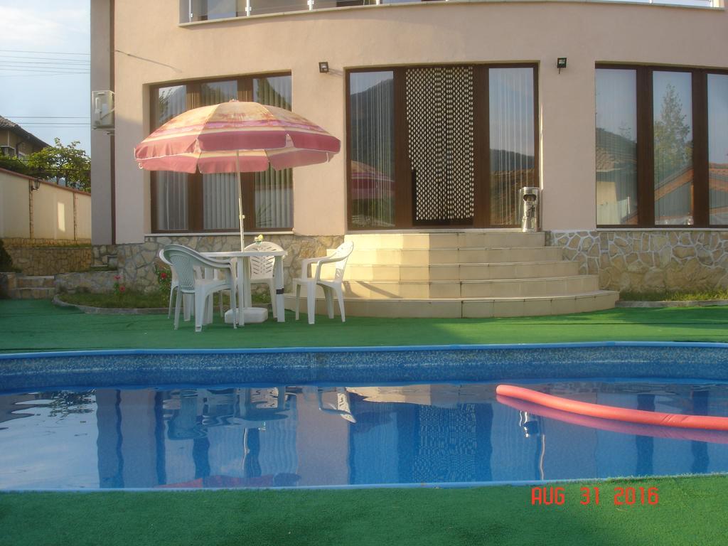 Guest House Camellia Berkowiza Exterior foto